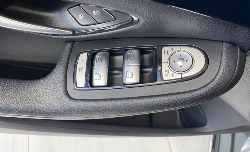MERCEDEZ BENZ C 200 BASICO AC 2.0 4P 4X2 TA 2019