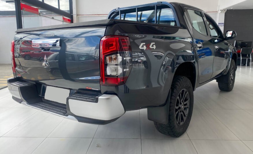 MITSUBISHI L200 GLX AC 2.4 CD 4X4 TM 2022