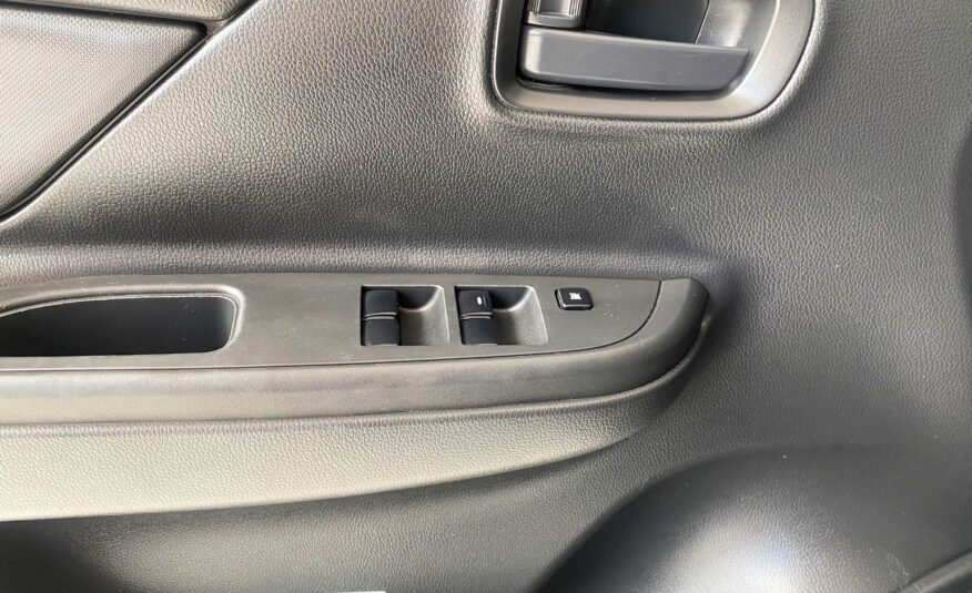 MITSUBISHI L200 GLX AC 2.4 CD 4X4 TM 2022