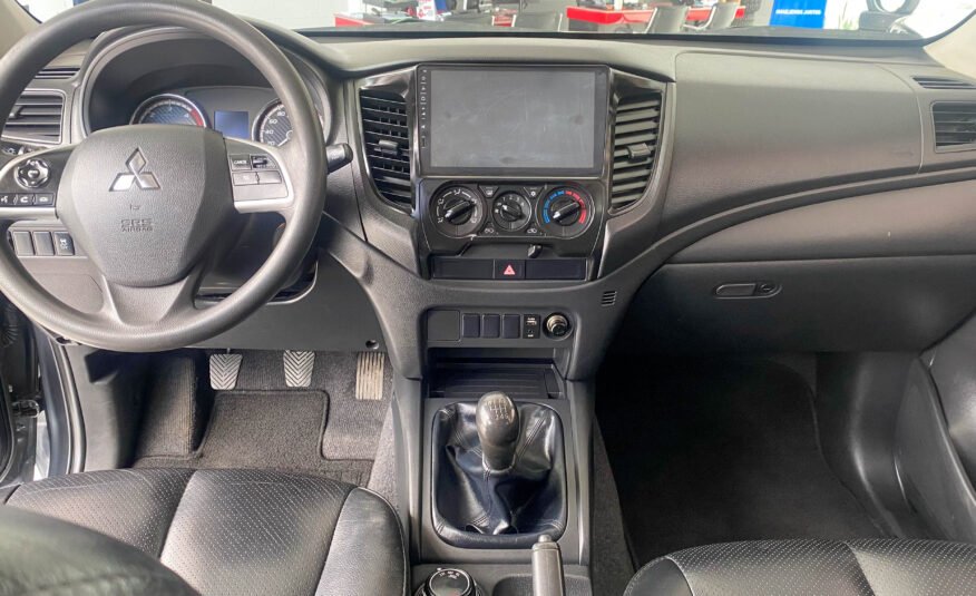 MITSUBISHI L200 GLX AC 2.4 CD 4X4 TM 2022
