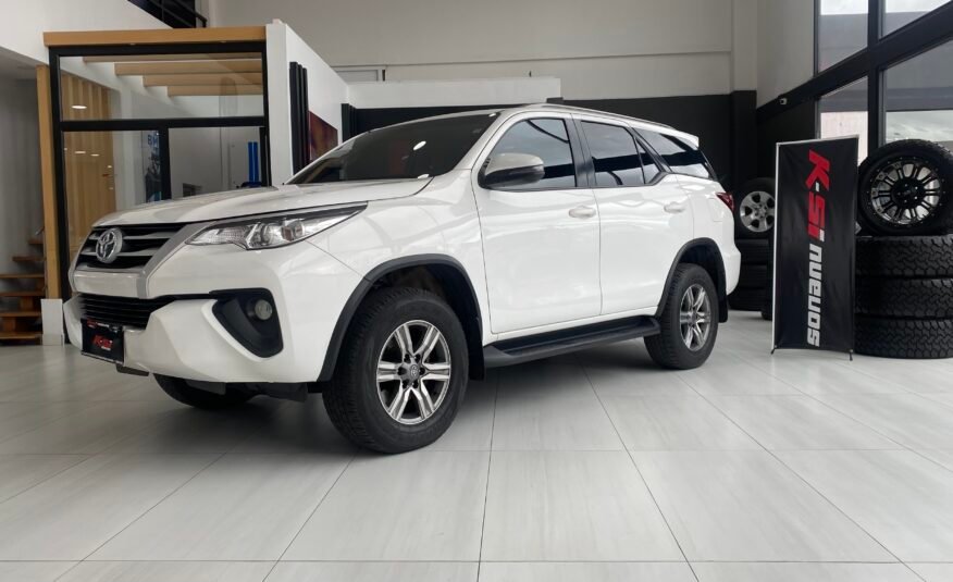 TOYOTA NEW FORTUNER AC 2.7 5P 4X4 TA 2018