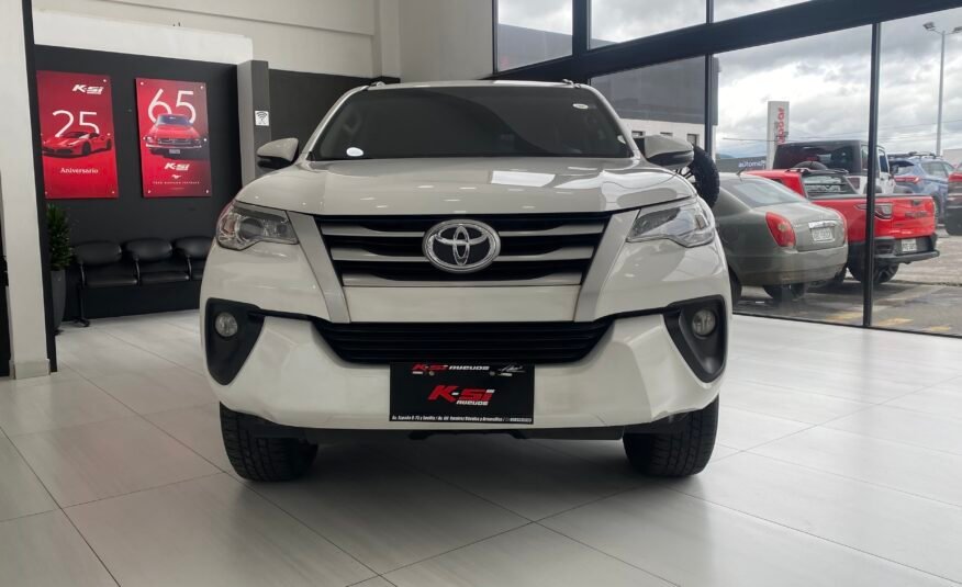 TOYOTA NEW FORTUNER AC 2.7 5P 4X4 TA 2018