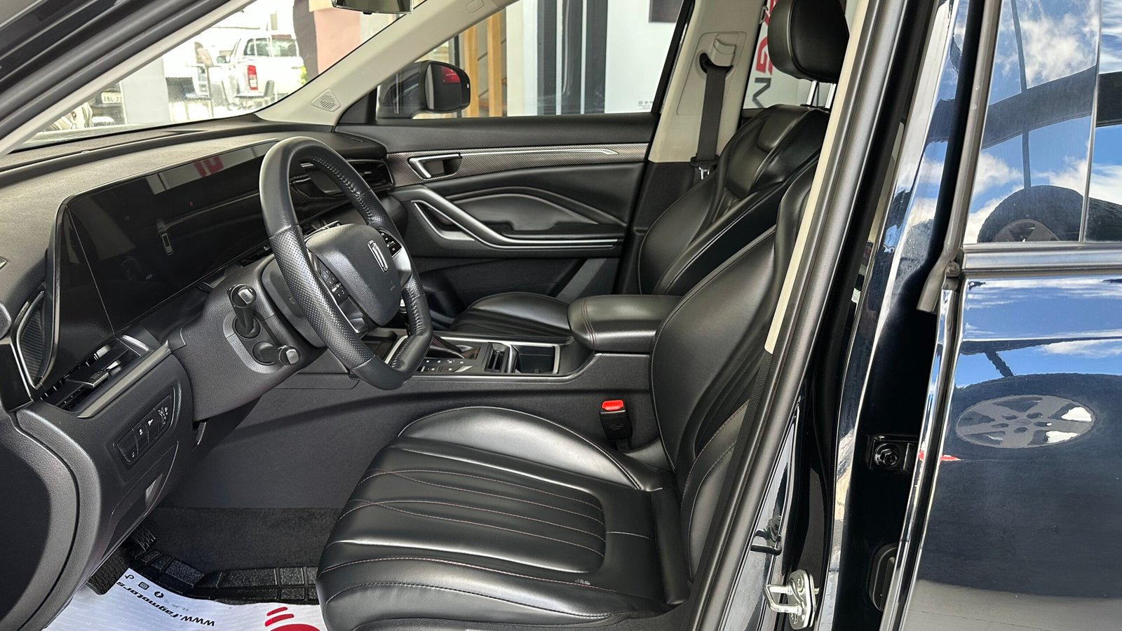 FAW BESTUNE T55 AC 1.5 5P 4X2 TA 2024