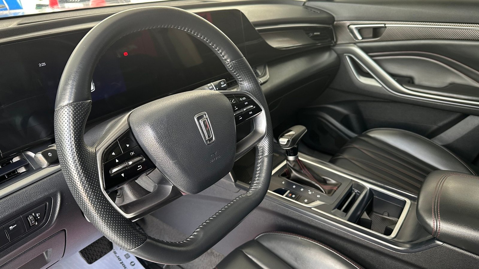 FAW BESTUNE T55 AC 1.5 5P 4X2 TA 2024