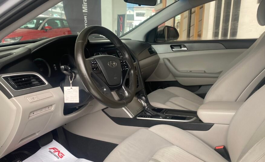 SONATA SF AC 2.0 4P 4X2 TA HYBRID 2016