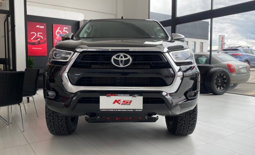 TOYOTA HILUX 2.8 CD 4X4 TA DIESEL 2021