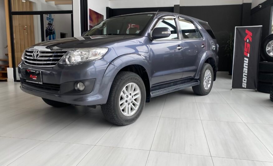 TOYOTA FORTUNER AC 2.7 5P 4X4 TM 2014