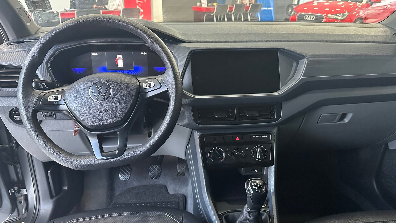 VOLKSWAGEN T-CROSS TRENDLINE AC 1.6 5P 4X2 TM 2022