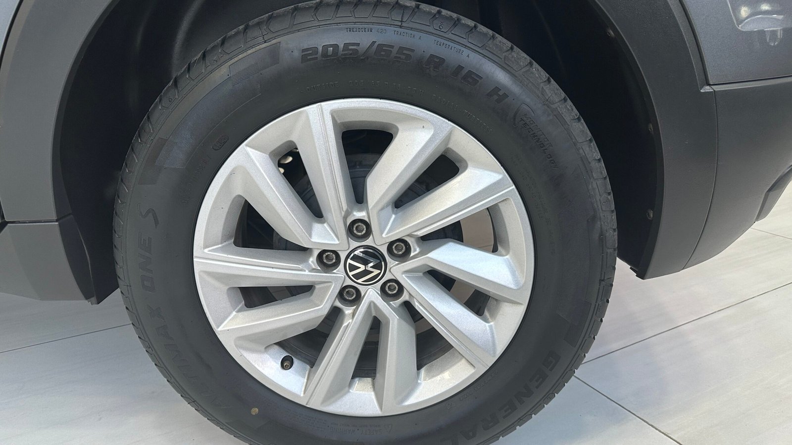 VOLKSWAGEN T-CROSS TRENDLINE AC 1.6 5P 4X2 TM 2022