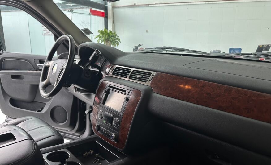 CHEVROLET TAHOE HIBRIDA 5P 6.0L 4X4 TA 2011
