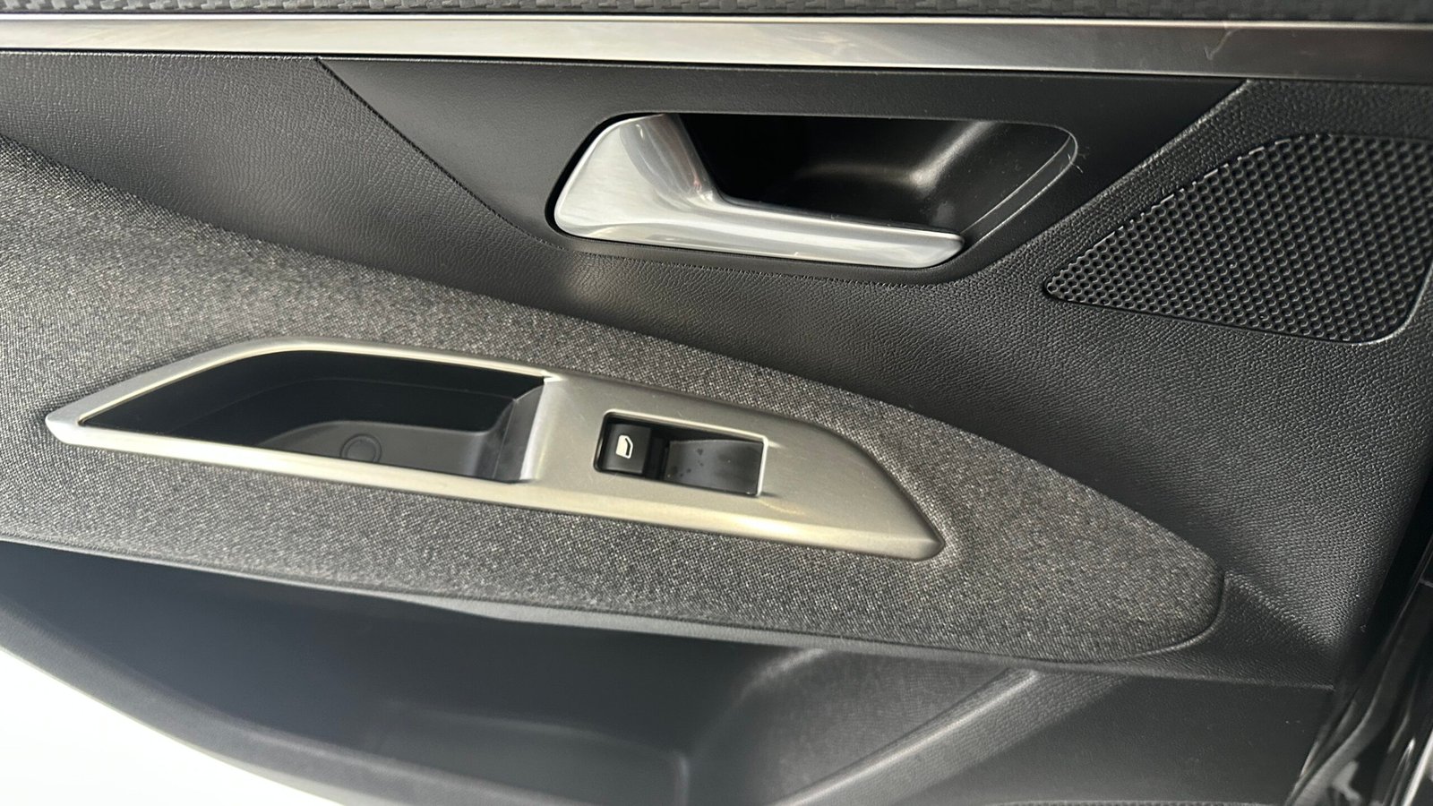 PEUGEOT 3008N ACT 16E BA6 AC 1.6 5P 4X2 TA 2019